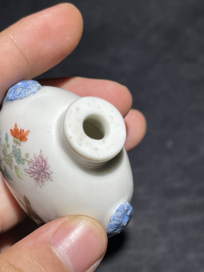 清道光 粉彩安居乐业纹鼻烟壶 - 图6