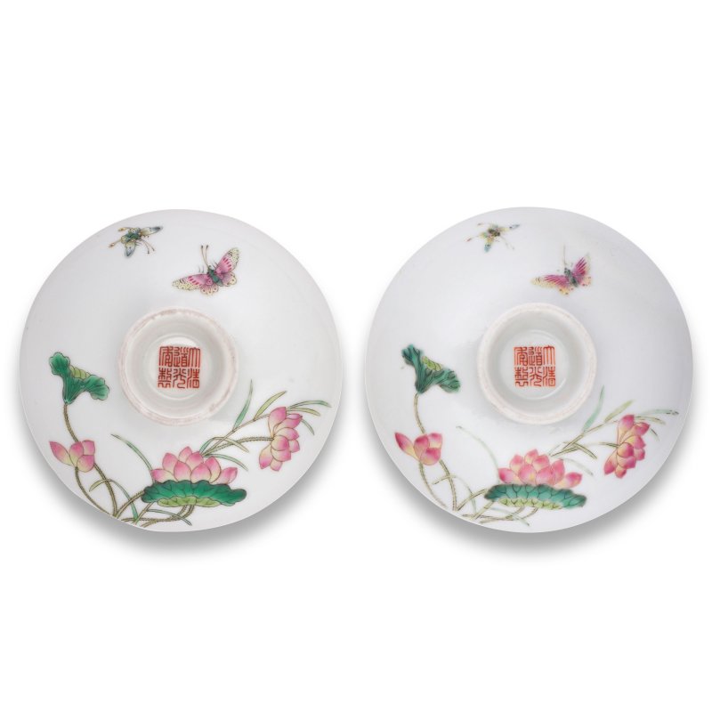 清道光 粉彩鴛鴦蓮花紋蓋碗一對 | A PAIR OF FAMILLE ROSE 'MANDARIN DUCK' BOWLS AND COVERS - 图2