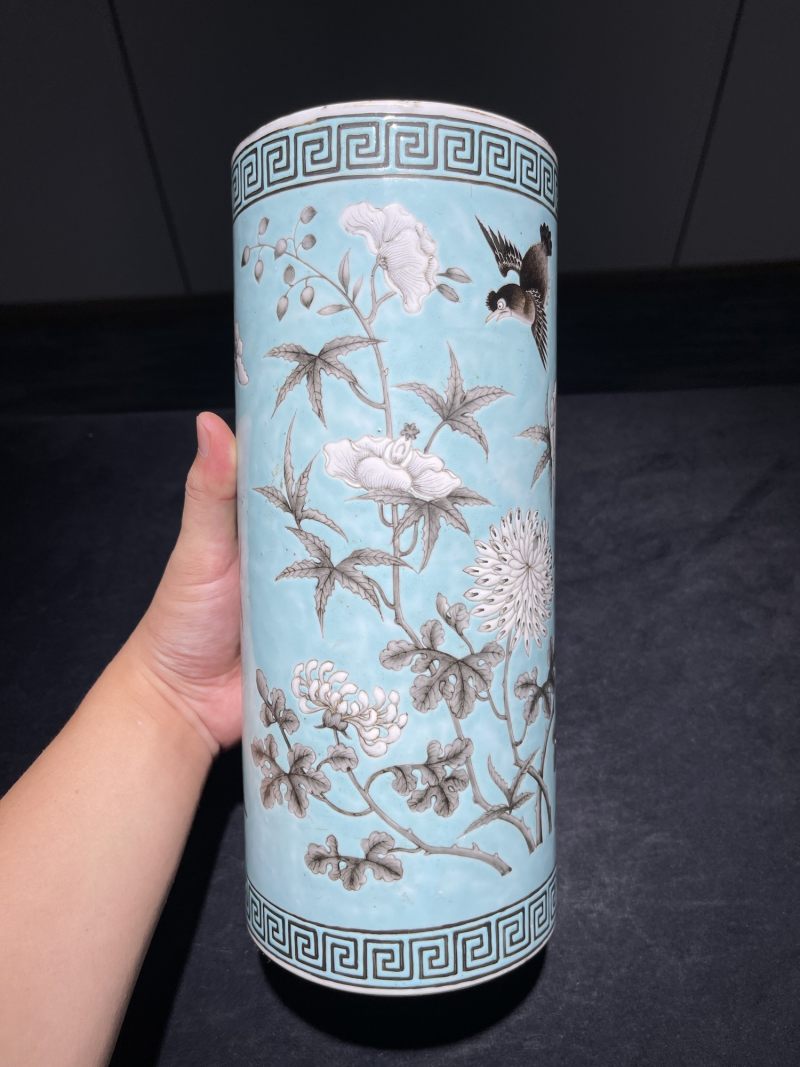 清光绪 松石绿地墨彩花鸟纹帽筒一对 - 图17