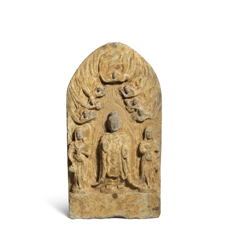 民國 東魏式石灰岩雕造像碑 | A LARGE STONE BUDDHIST STELE - 图1