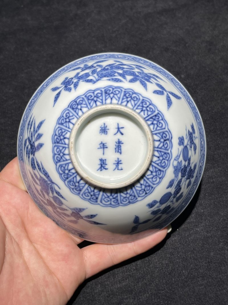 清光绪 青花三多纹茶园 - 图11