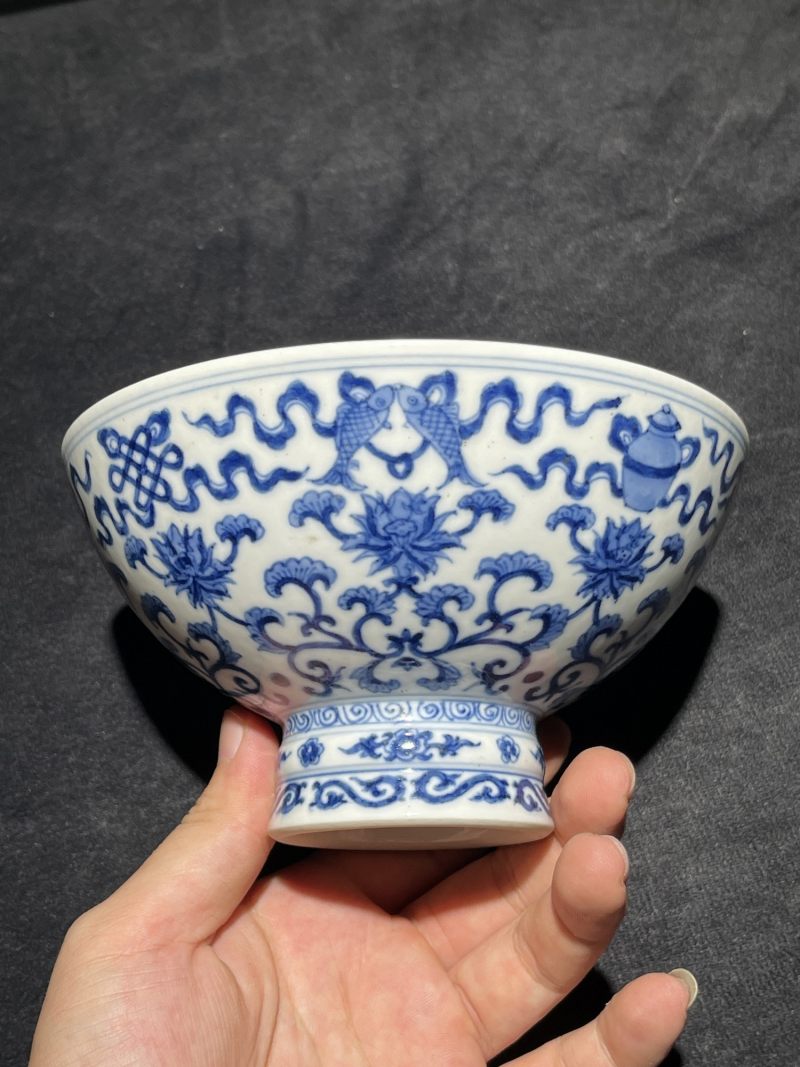 清晚期 青花佛八宝花卉纹高足碗 - 图3
