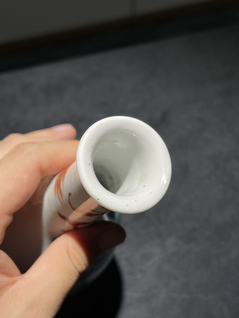 清晚期 粉彩三兽渡河纹橄榄瓶 - 图6