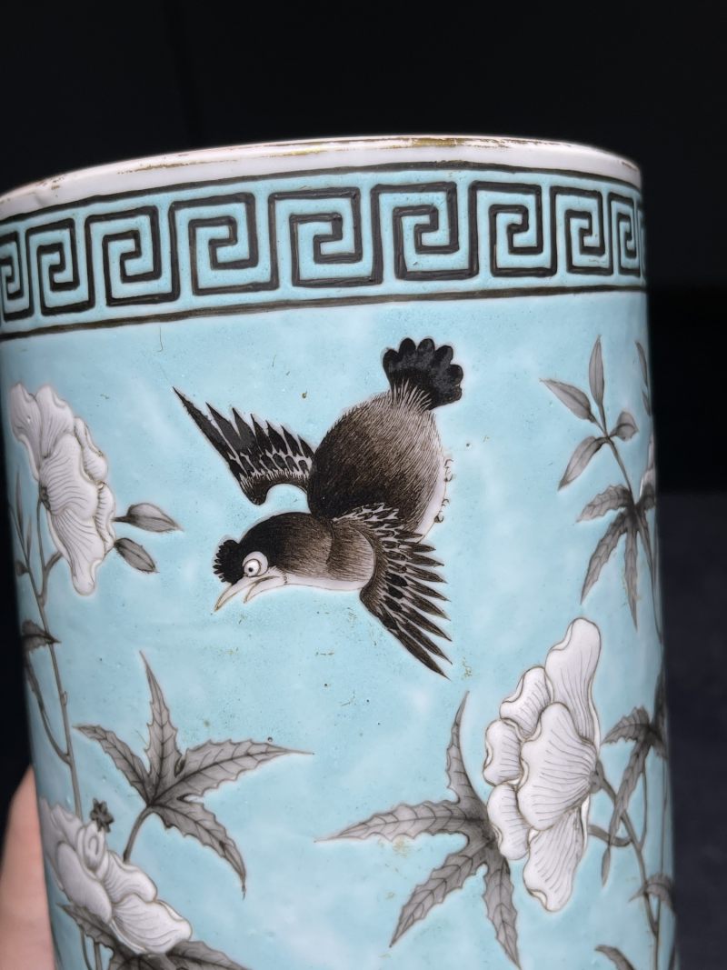 清光绪 松石绿地墨彩花鸟纹帽筒一对 - 图18