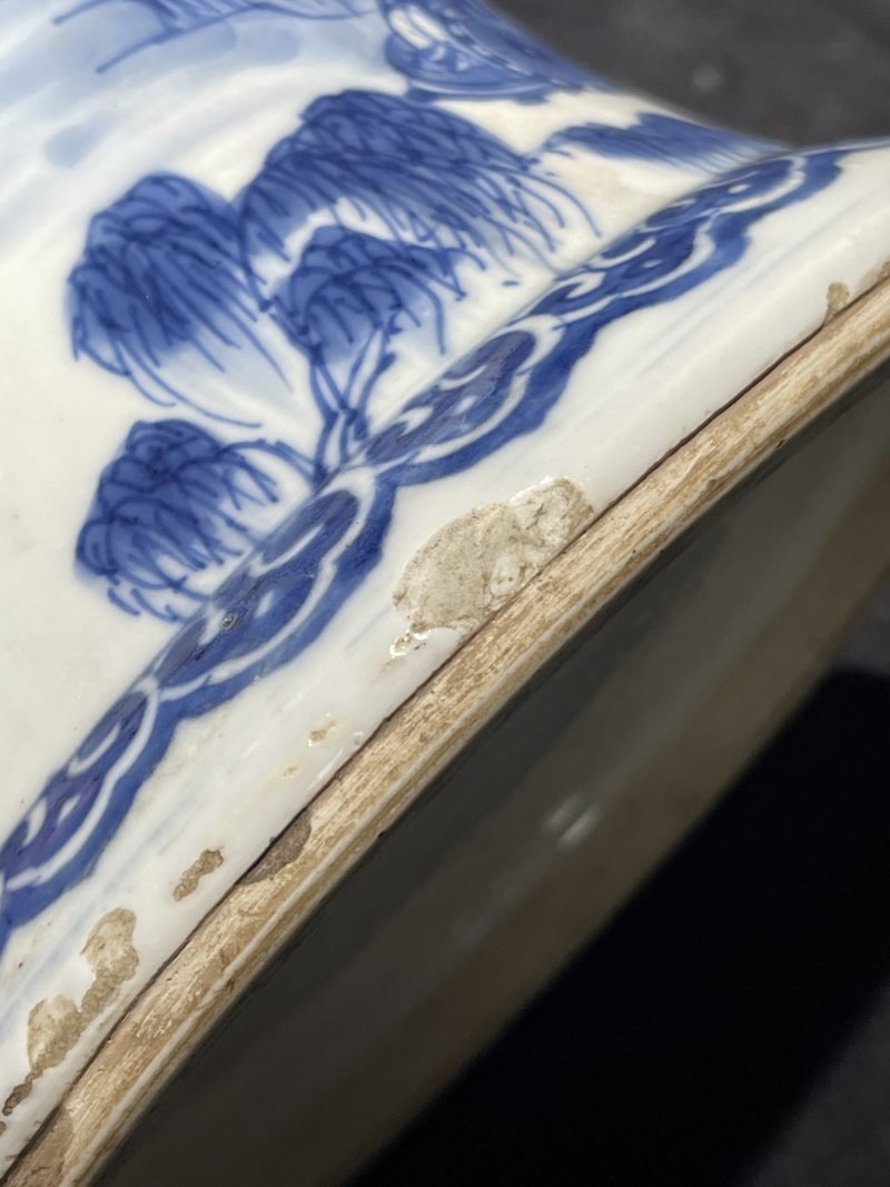 清康熙 青花山水人物纹大瓶 - 图12