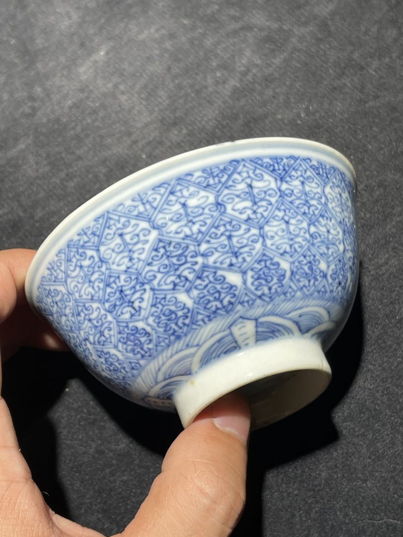 清光绪 青花锦地纹杯 - 图3