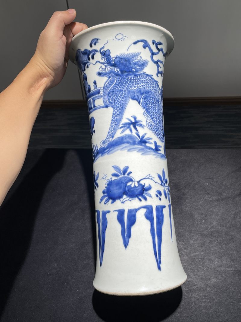 清顺治 青花麒麟芭蕉纹花觚 - 图2