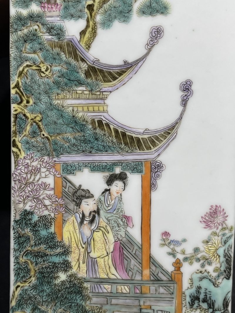 民国 粉彩人物纹琮式瓶 - 图9