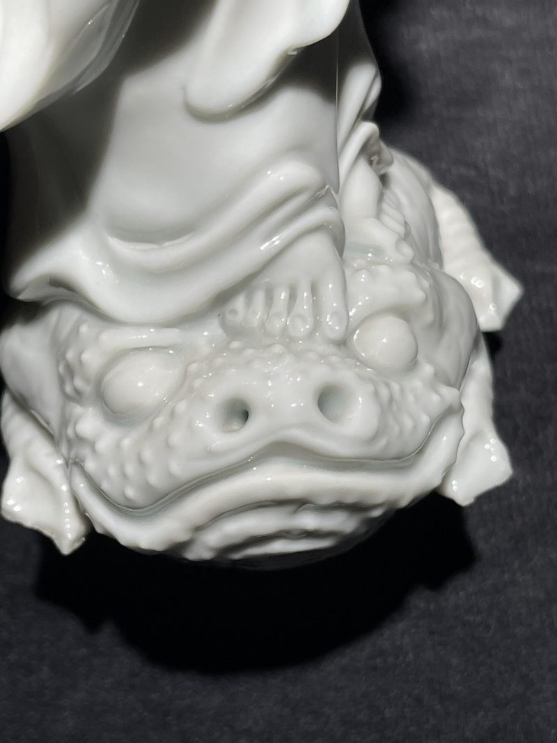 清晚期 白釉刘海戏金蟾瓷塑一对 - 图22