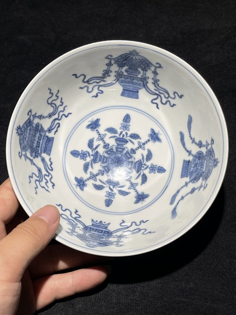 清道光 御制胭脂地轧道洋彩开光五谷丰登纹膳碗 - 图6