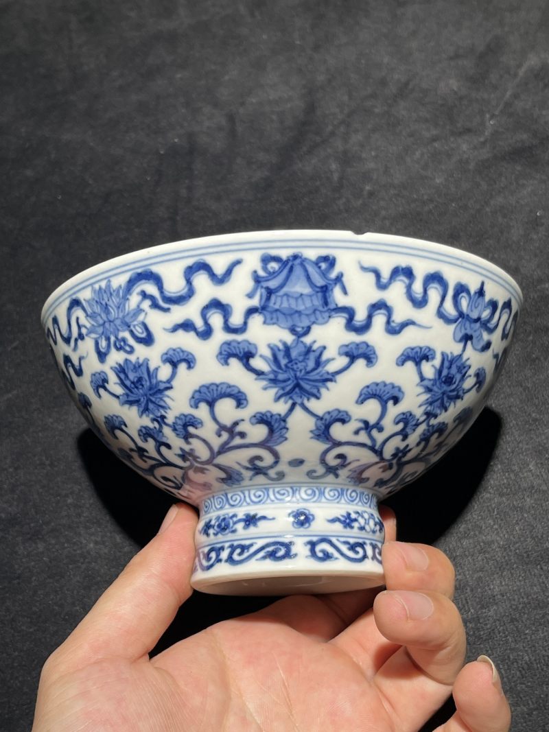 清晚期 青花佛八宝花卉纹高足碗 - 图4