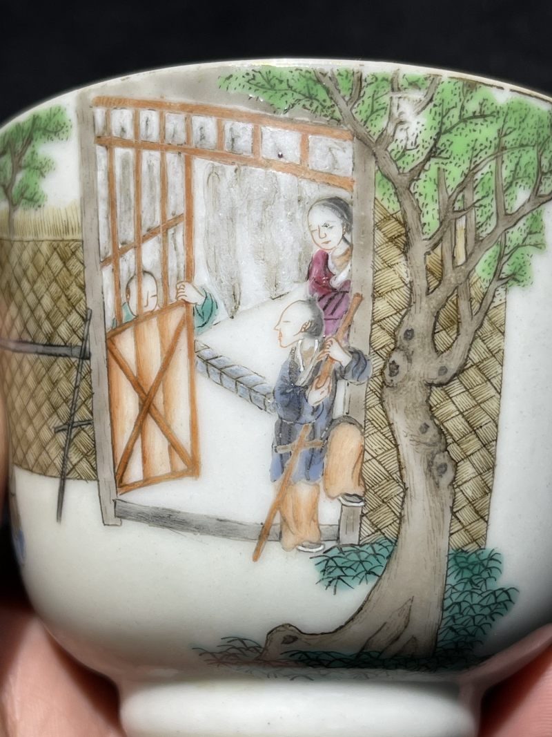 清道光 粉彩采桑图杯 - 图8