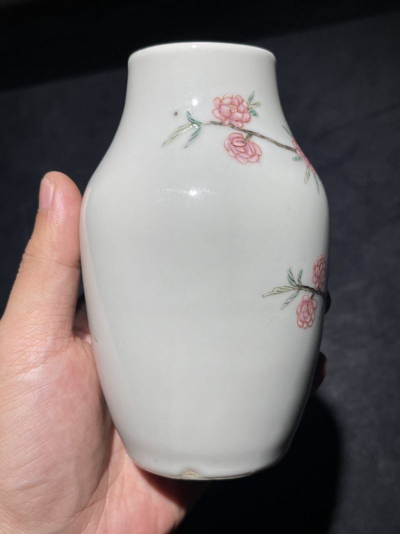 民国 粉彩花卉纹小尊 - 图4