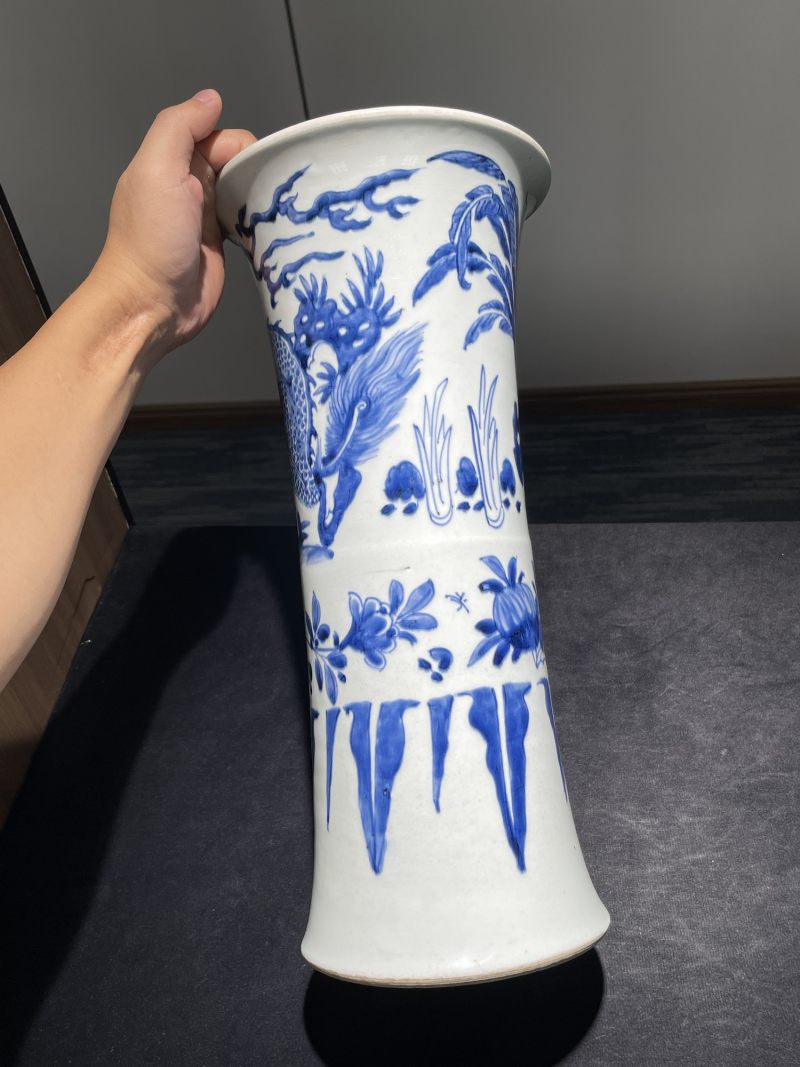 清顺治 青花麒麟芭蕉纹花觚 - 图3