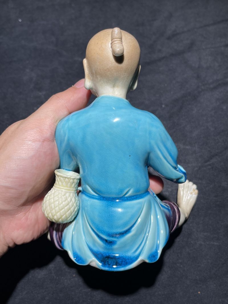 清乾隆 孔雀蓝釉渔翁得利瓷塑 - 图8