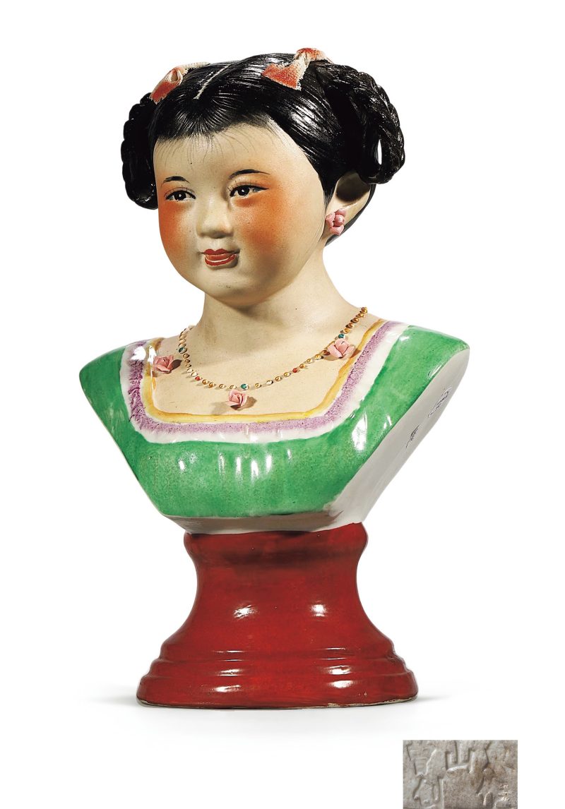 解放后 雕塑瓷厂曾山东作少女雕塑
