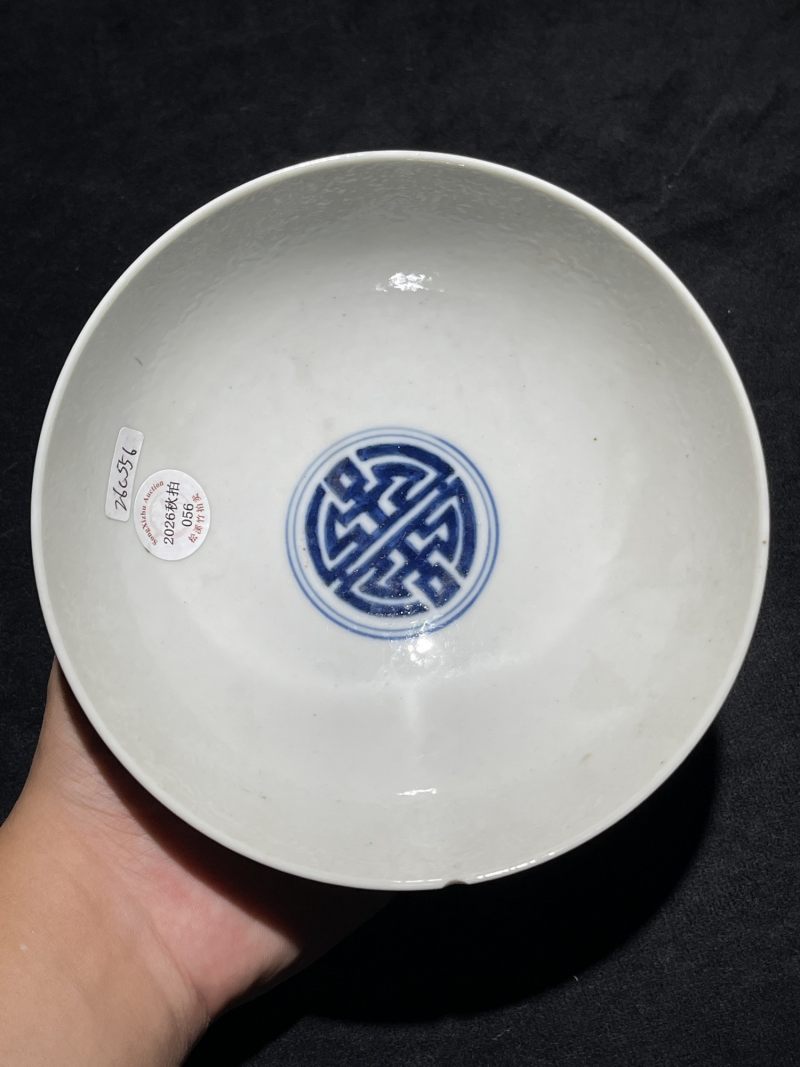 清晚期 青花佛八宝花卉纹高足碗 - 图5