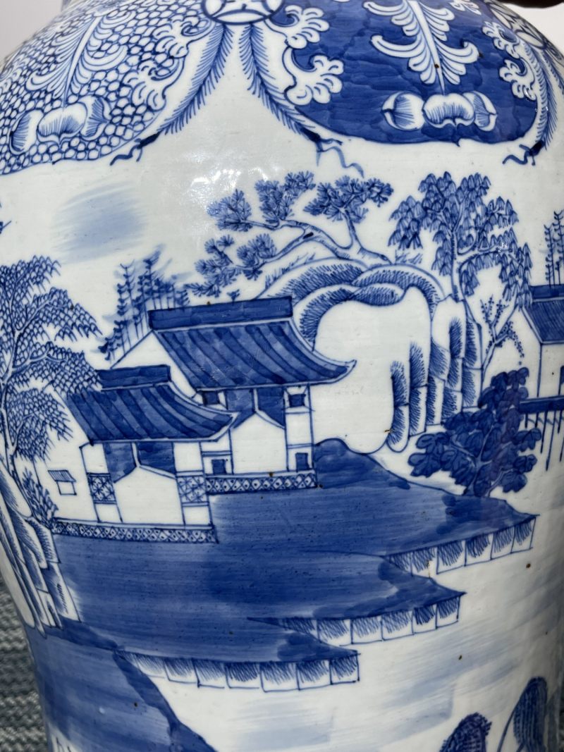 清乾隆 青花山水纹大罐 - 图8