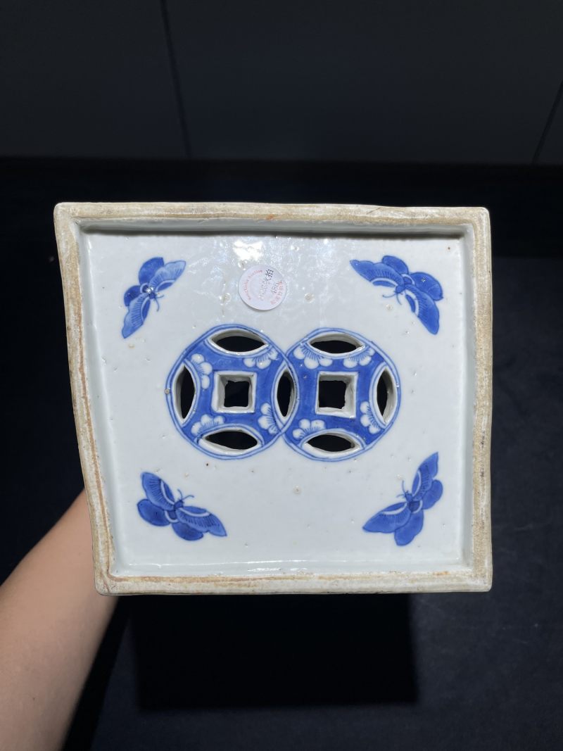 清中期 青花花卉纹迎手 - 图6