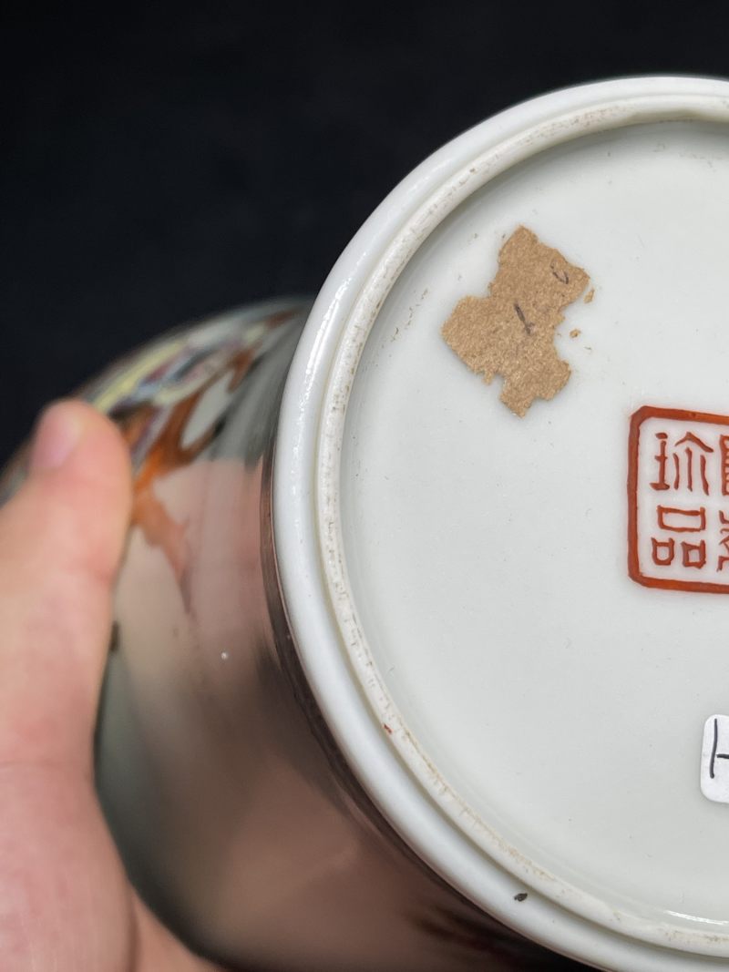 民国 粉彩刀马人物纹瓶一对 - 图9