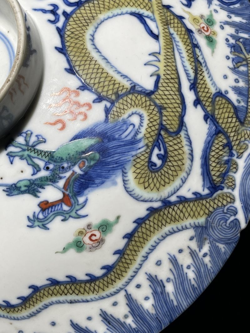 清晚期 青花五彩双龙纹盖一对 - 图3
