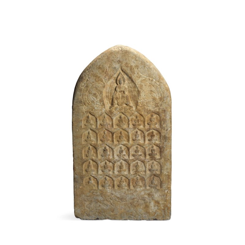 民國 東魏式石灰岩雕造像碑 | A LARGE STONE BUDDHIST STELE - 图3