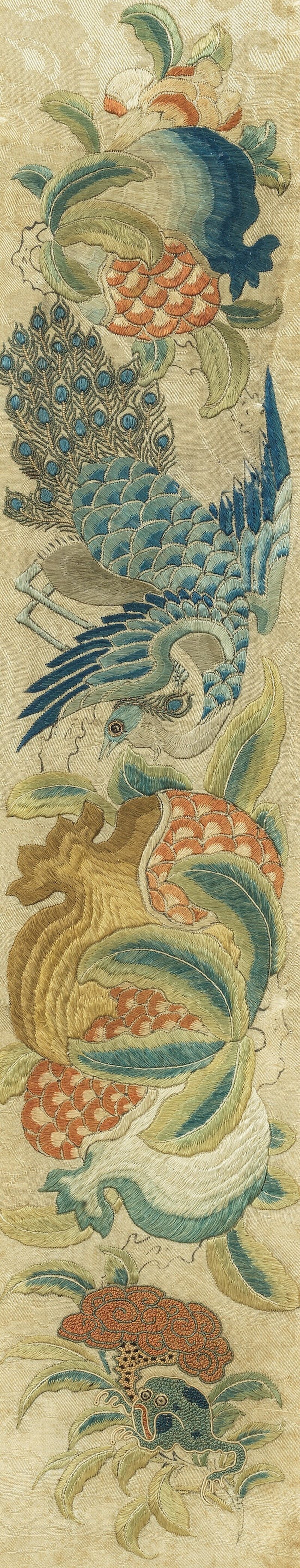 十九世紀 緞綉屏一組 | A GROUP OF EMBROIDERED PANELS AND SLEEVE BANDS - 图6