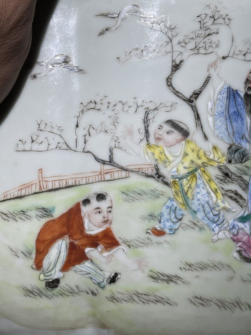 民国 粉彩人物纹花盆 - 图7