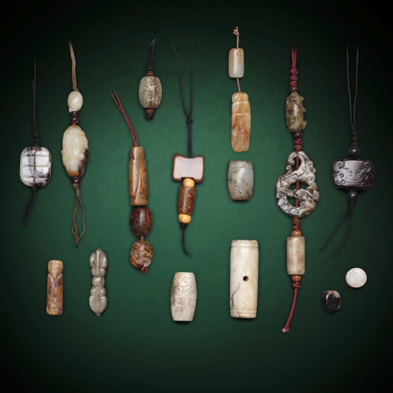 新石器時代至民國 玉珠及佩等玉飾一組 | A GROUP OF JADE BEADS AND PENDANT CARVINGS