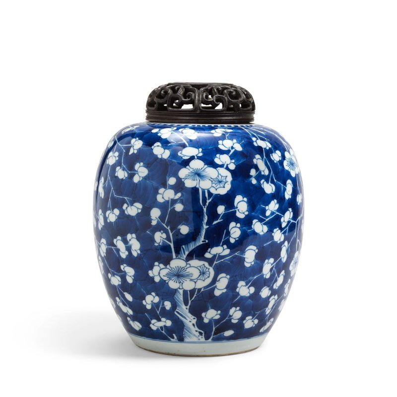 清康熙 青花花卉紋罐 | A BLUE AND WHITE 'PRUNUS' JAR - 图1
