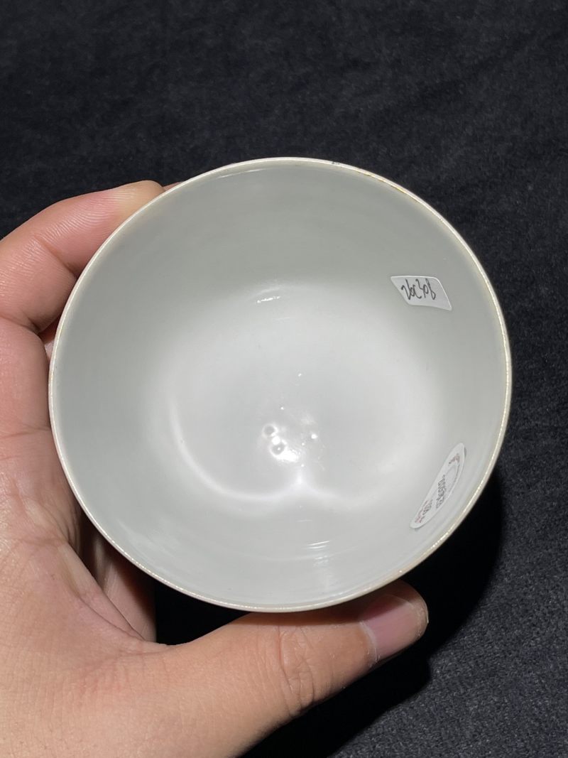清道光 粉彩采桑图杯 - 图10