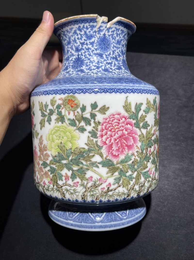 民国 青花粉彩花卉纹灯笼尊 - 图3
