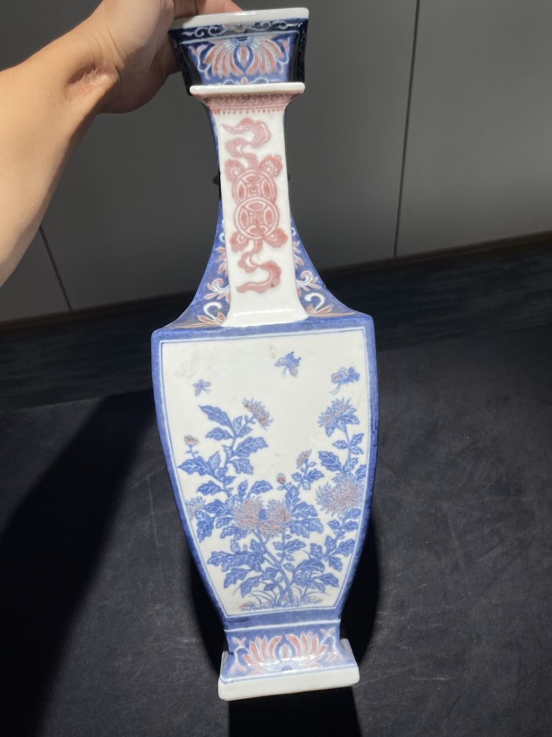 解放初 青花釉里红四方三孔瓶 - 图5