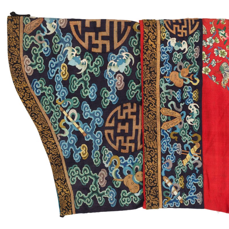 清晚期 紅地緙絲團鶴紋袍 | A RED-GROUND KESI 'CRANE ROUNDELS' ROBE - 图2