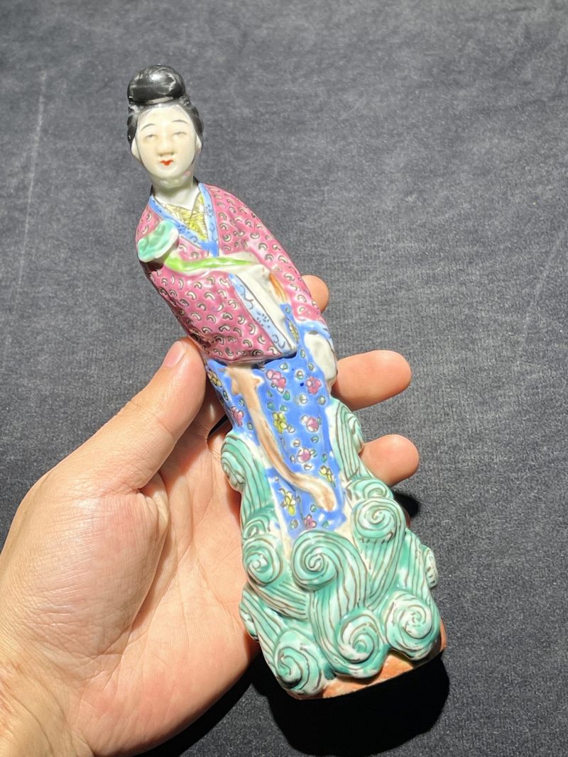 民国 粉彩人物瓷塑一组九件 - 图43