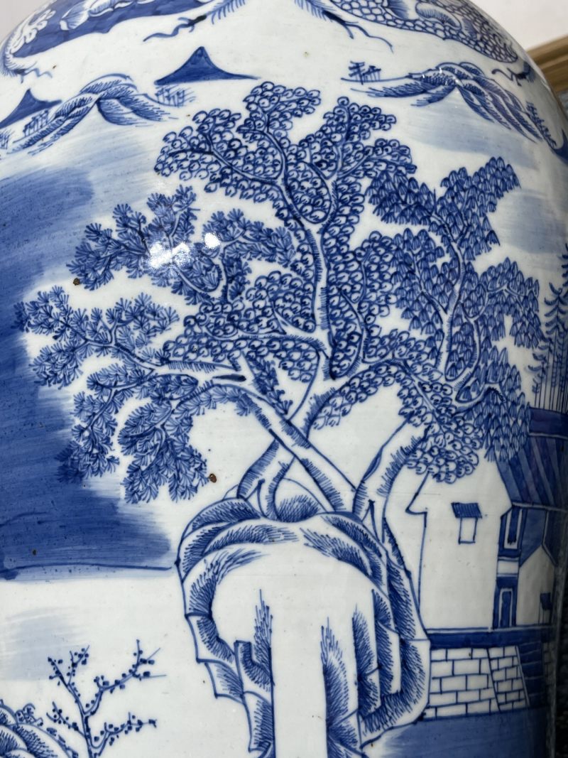 清乾隆 青花山水纹大罐 - 图10