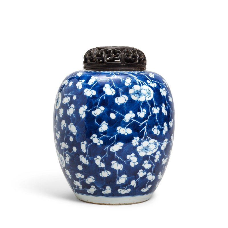 清康熙 青花花卉紋罐 | A BLUE AND WHITE 'PRUNUS' JAR - 图2