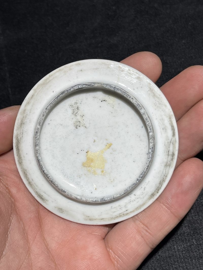 清代 五彩蝶恋花文具盒 - 图13
