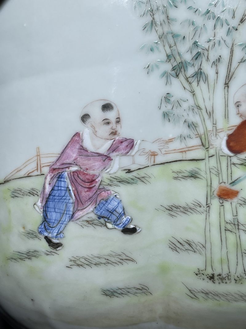 民国 粉彩人物纹花盆 - 图9