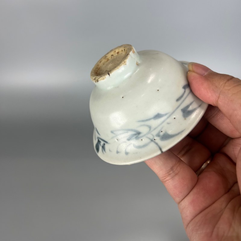 明代 青花缠枝花卉纹杯一对 - 图15