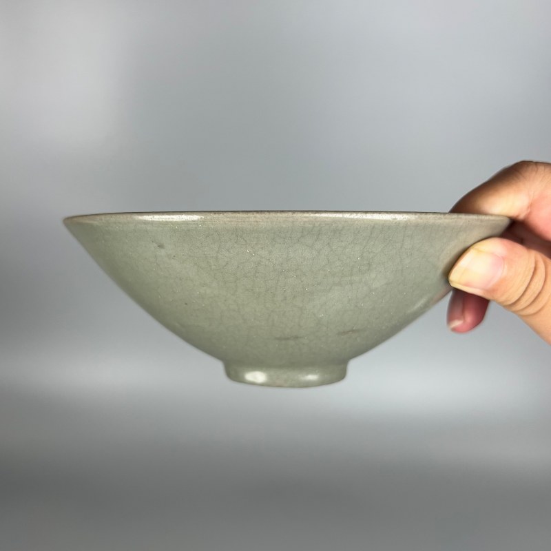 明代 高丽青釉印花斗笠盏 - 图4
