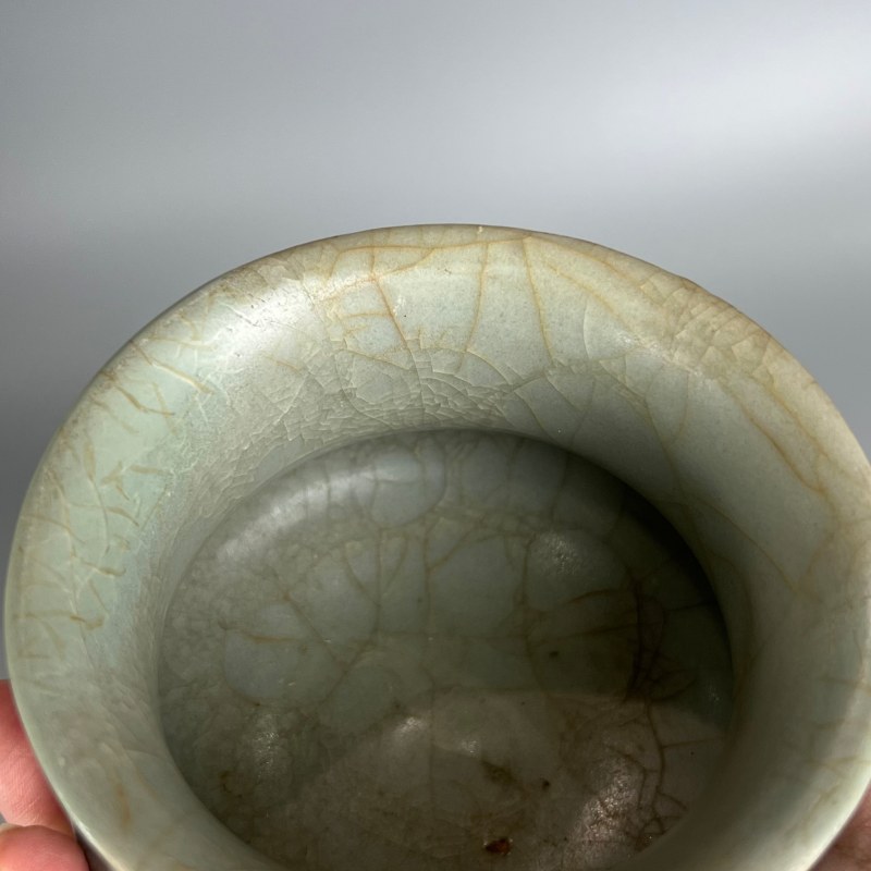 明代 龙泉窑青渣斗 - 图9