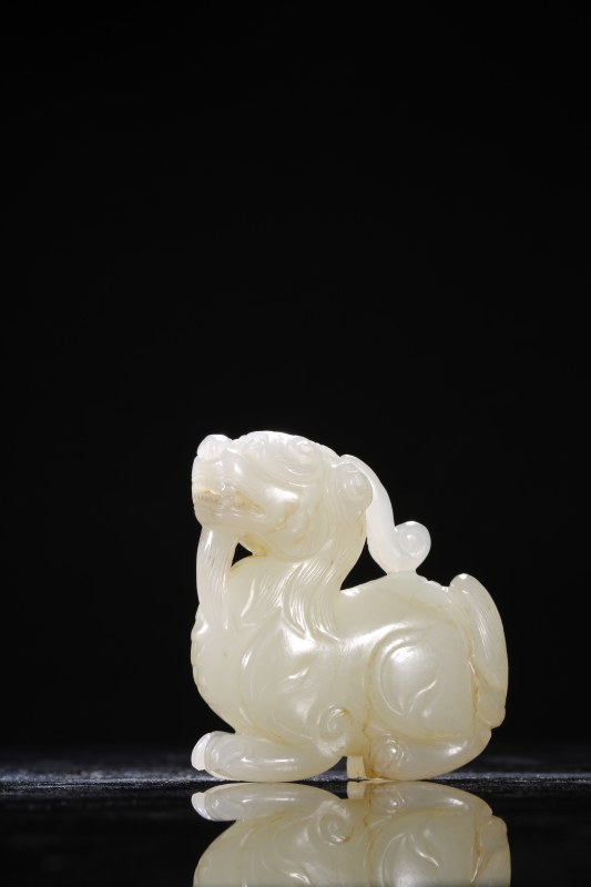 清早期 白玉辟邪把件