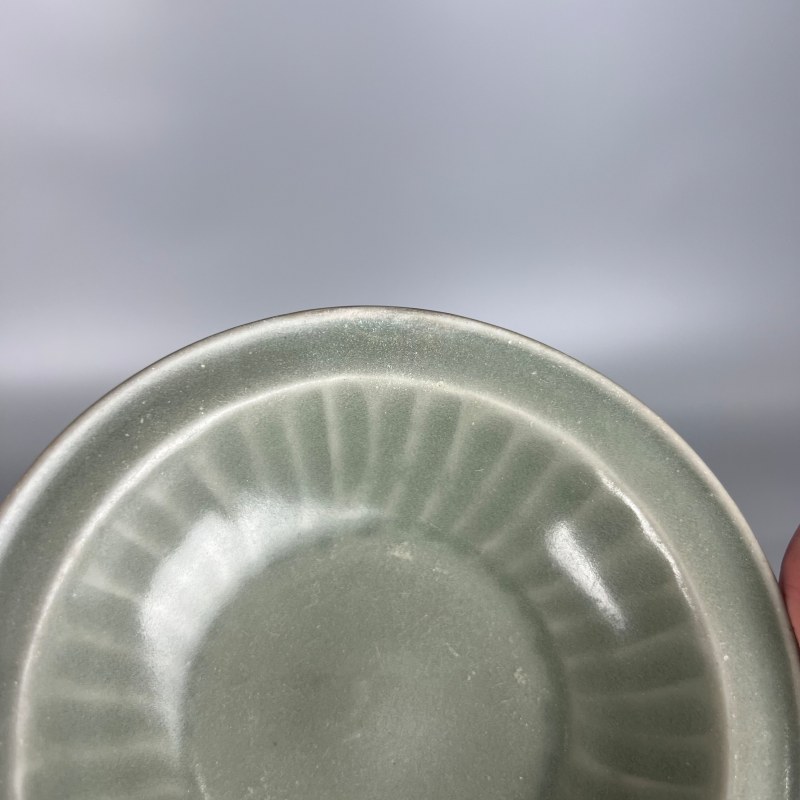 明代 龙泉窑青釉菊瓣洗 - 图6