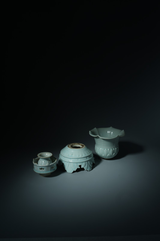 湖田窑莲瓣纹分体式花口香炉 - 图1