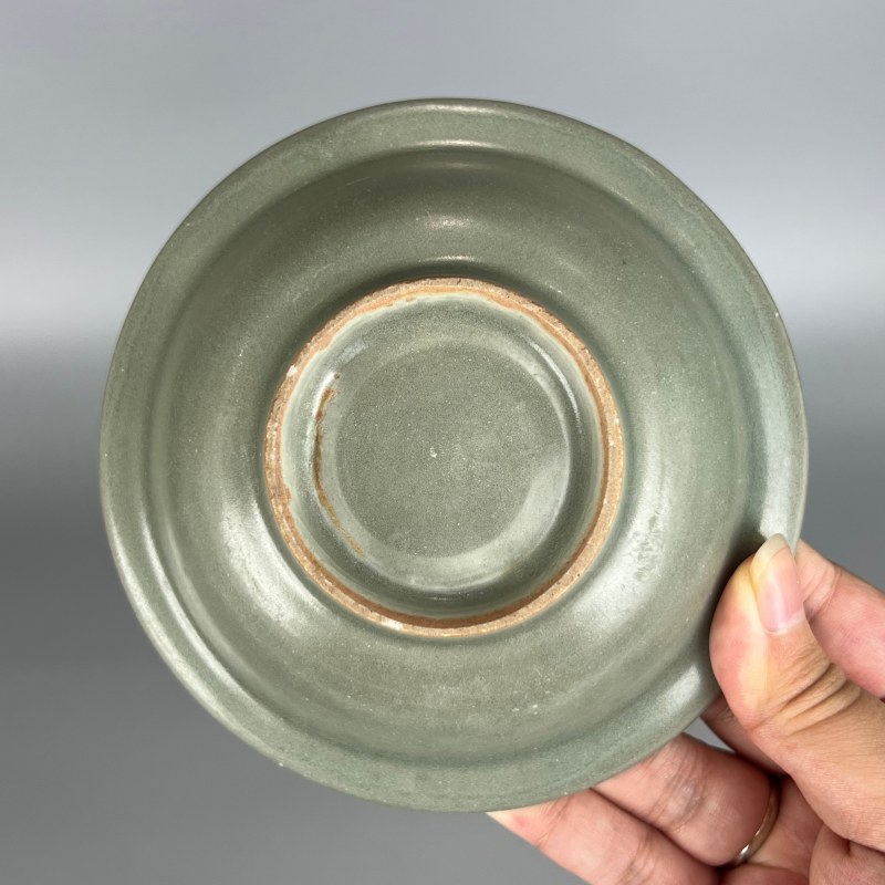 明代 龙泉窑青釉菊瓣洗 - 图10