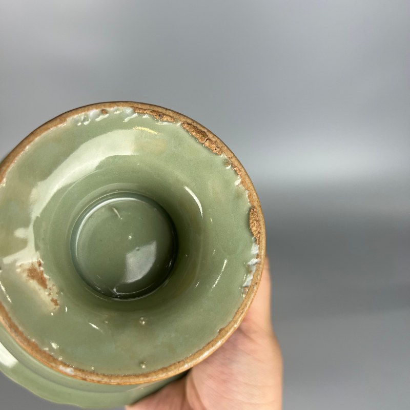 明代 龙泉窑梅子青釉高足花口碗 - 图11