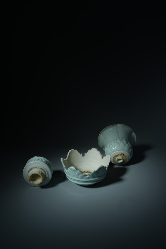 湖田窑莲瓣纹分体式花口香炉 - 图3