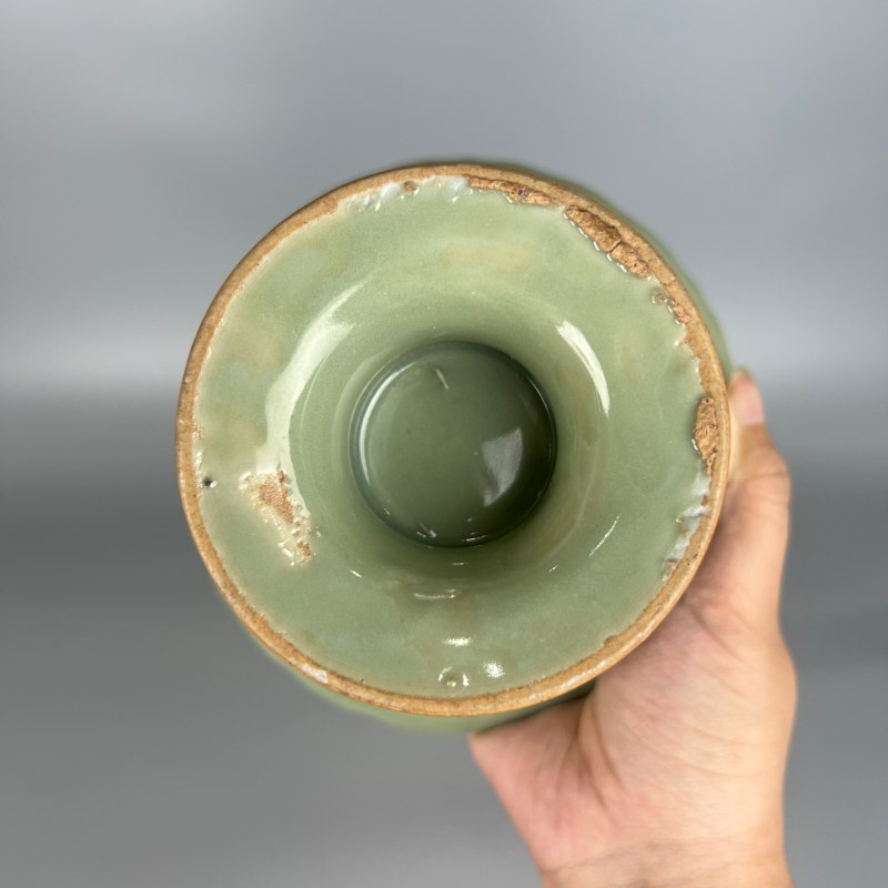 明代 龙泉窑梅子青釉高足花口碗 - 图12