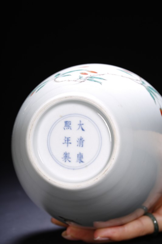 现代 五彩折枝瑞果花蝶尊 - 图2
